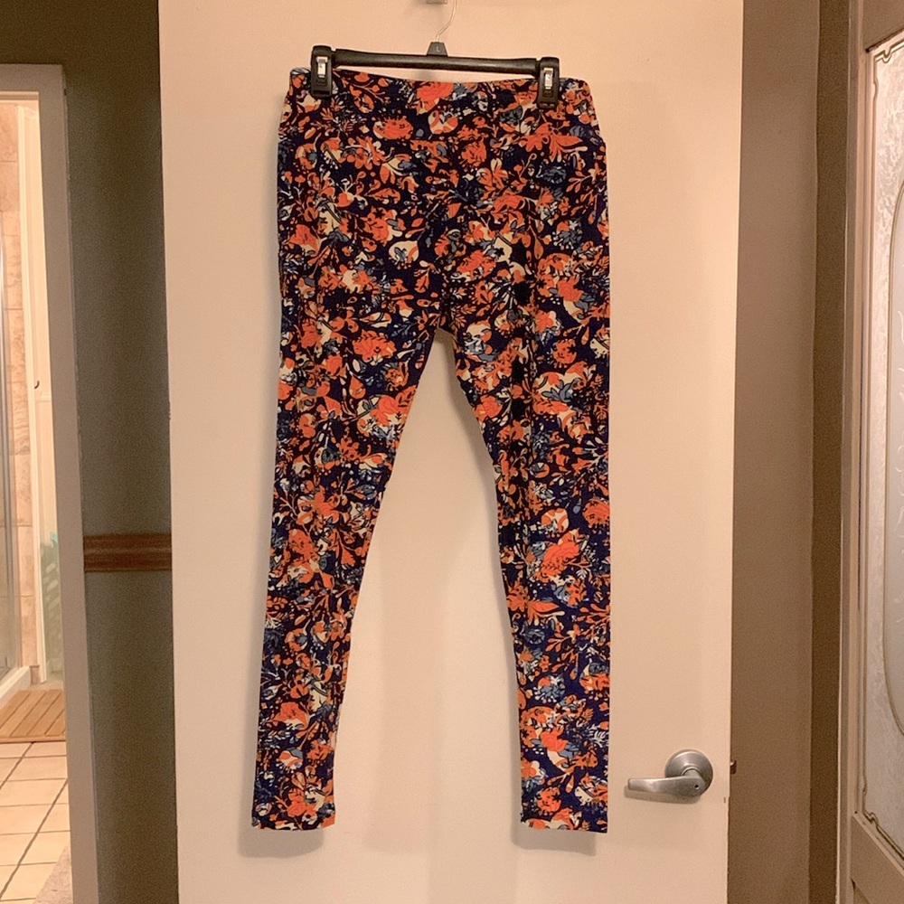 Women’s LulaRoe Leggings. Size Curvy Tall. Navy Blue/Orange Floral Print.